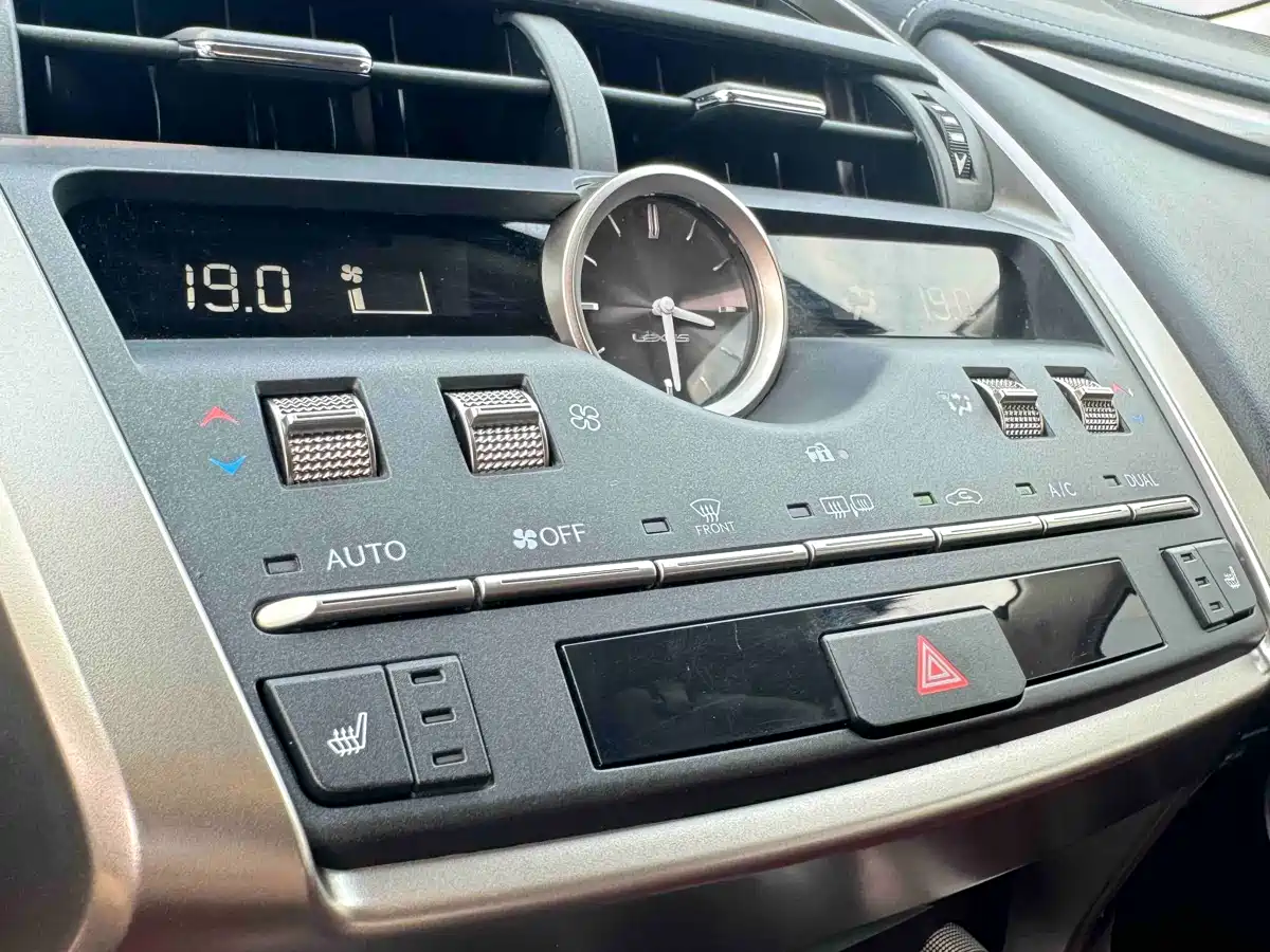 Lexus NX 2020 200 AWD F Sport China VI фото 22