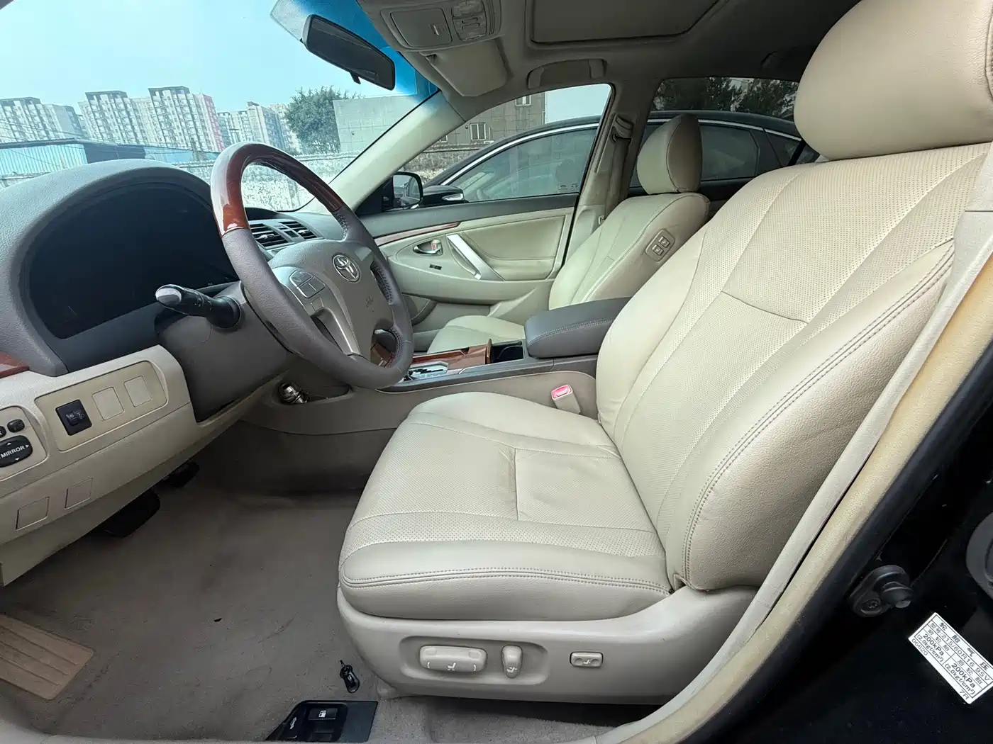 Toyota Camry 2013 200G Classic Luxury Edition фото 5