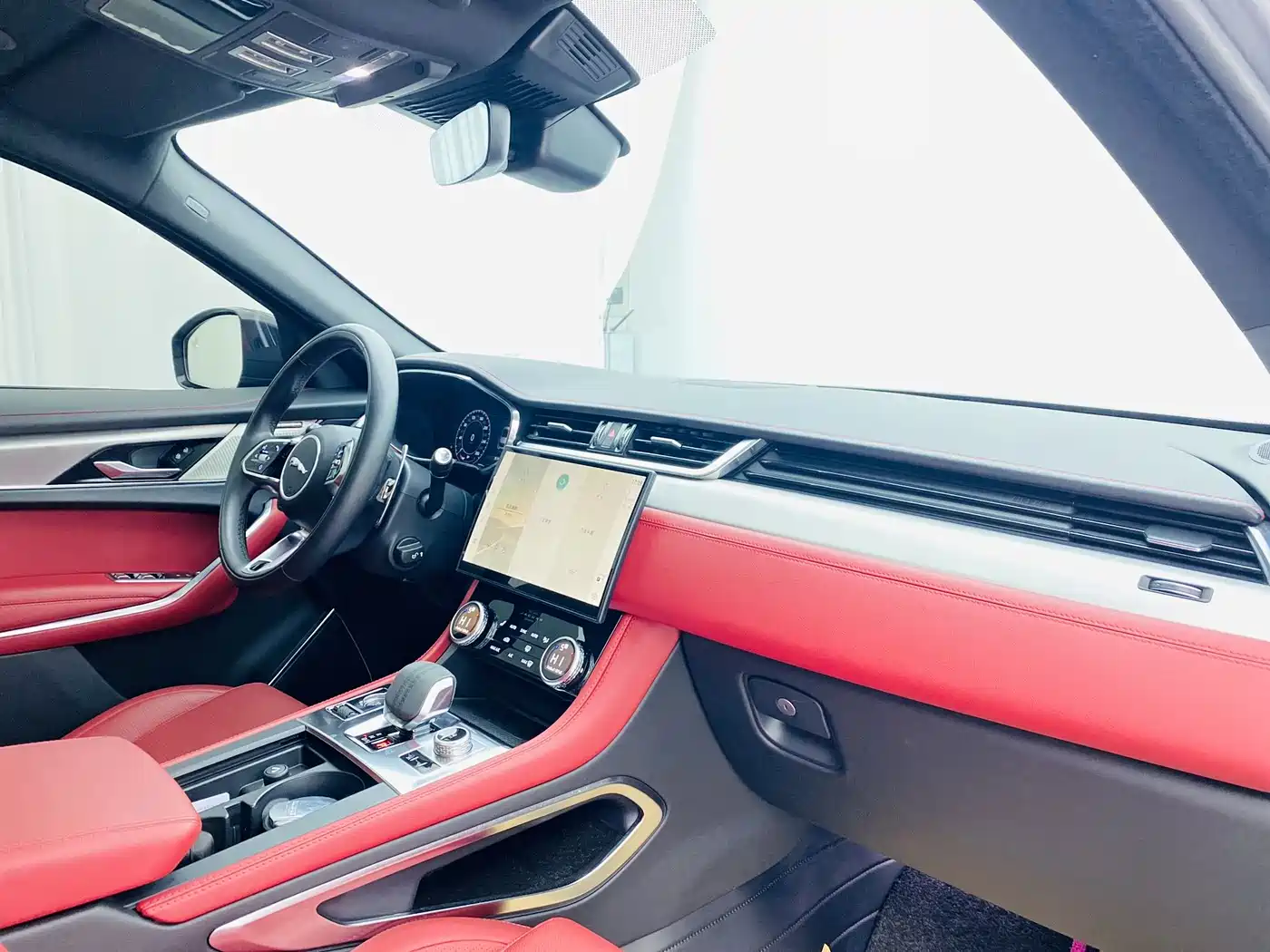 Jaguar F-PACE 2024 2024 P250 R-Dynamic SE