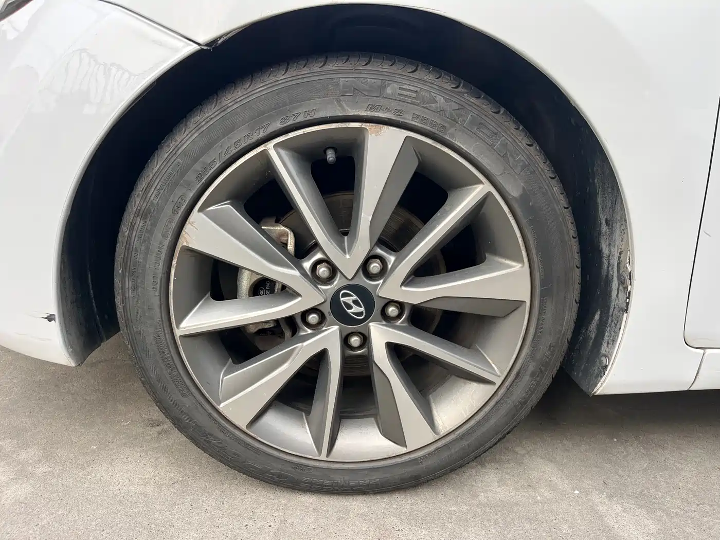 Hyundai Langdong 2015 1.6L Auto Premium фото 4