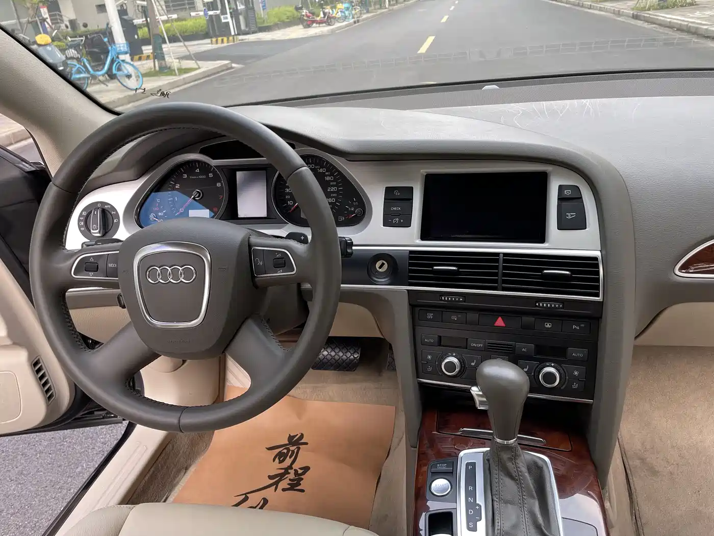 Audi A6L 2011 Model 2.4L Luxury фото 16