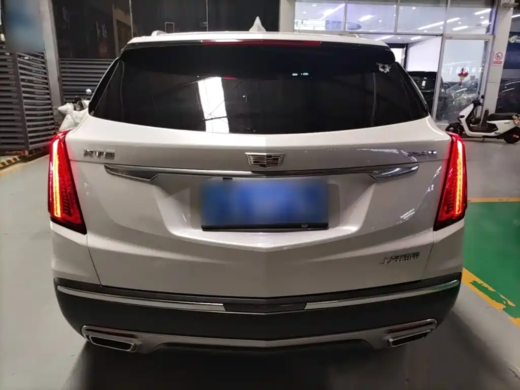 CADILLAC XT5