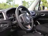 صورة 15 - Jeep Renegade