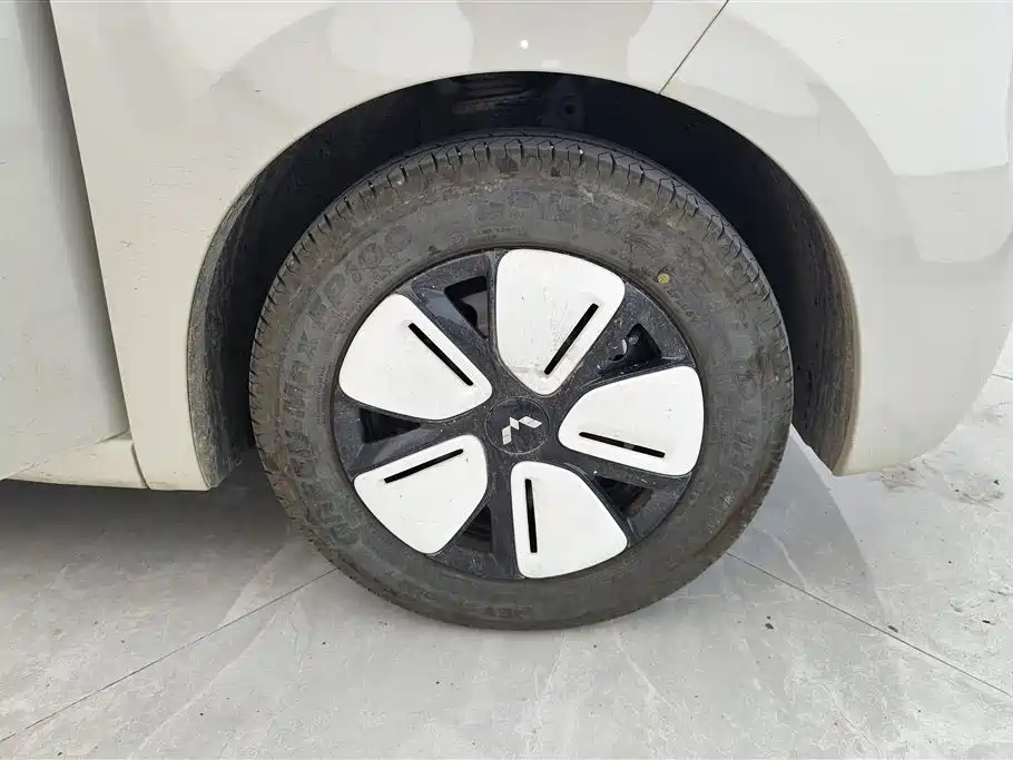 WULING AUTOMOBILE HONGGUANG MINIEV