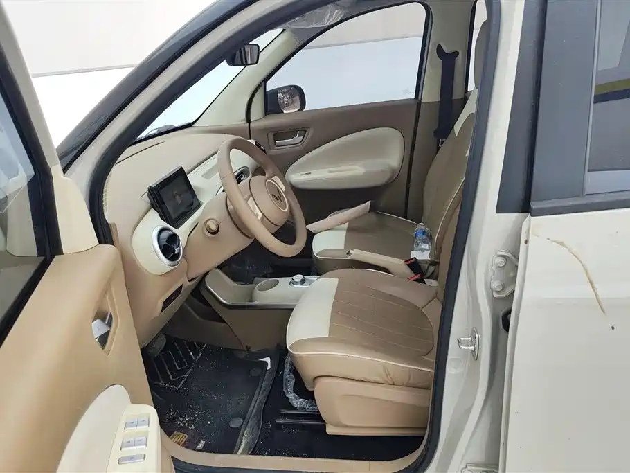 WULING AUTOMOBILE HONGGUANG MINIEV