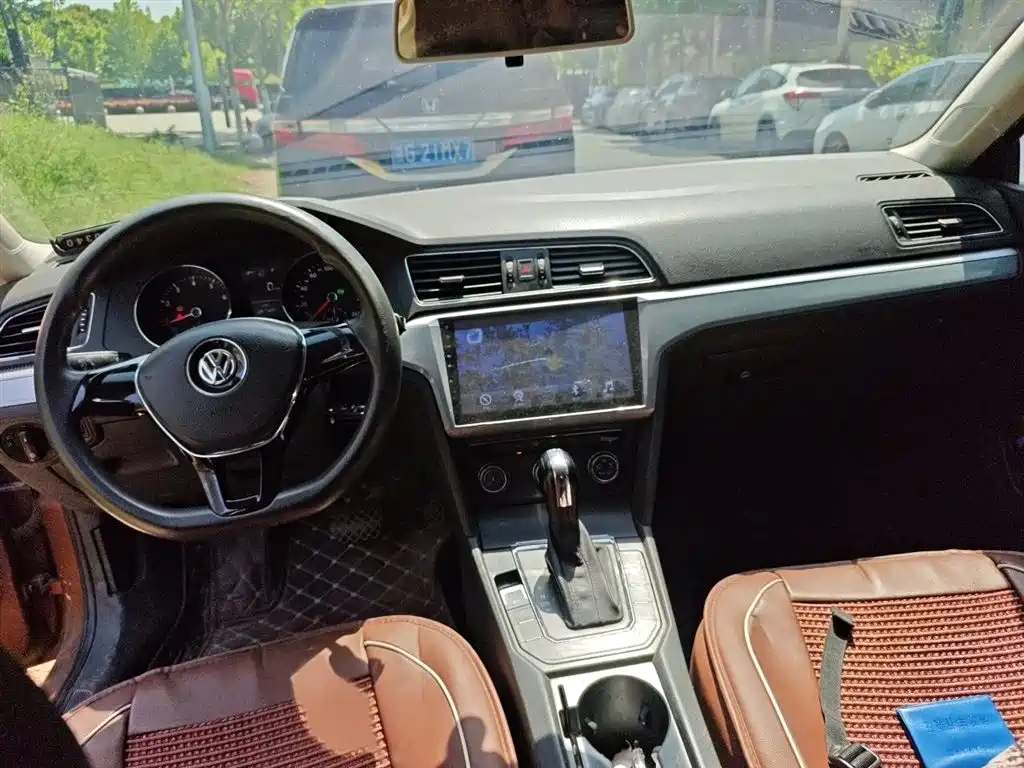 Volkswagen Lamando 2017 230TSI DSG Trend Edition фото 13