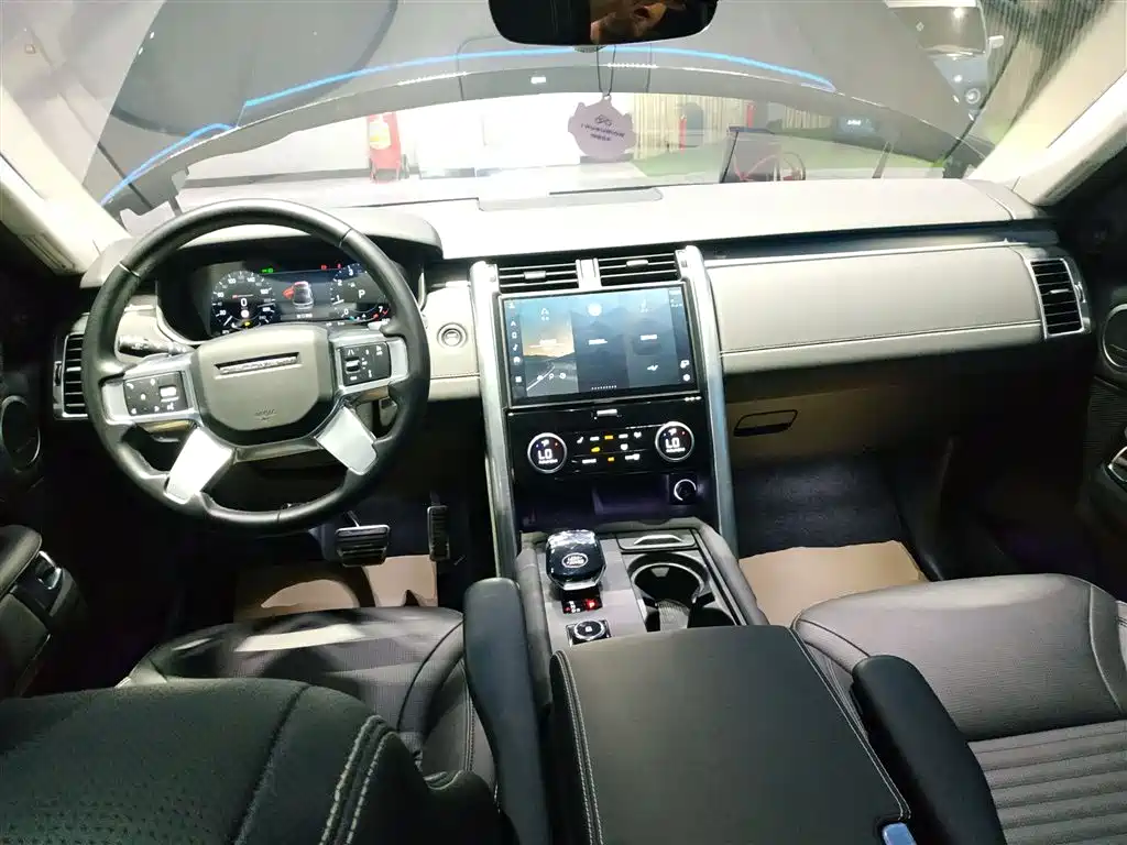 Land Rover Discovery 2023 Facelift 360PS R-Dynamic S фото 10