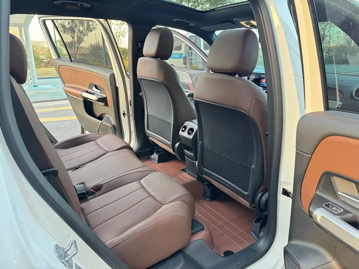 Mercedes-Benz GLB 2024 GLB 200 Dynamic фото 12