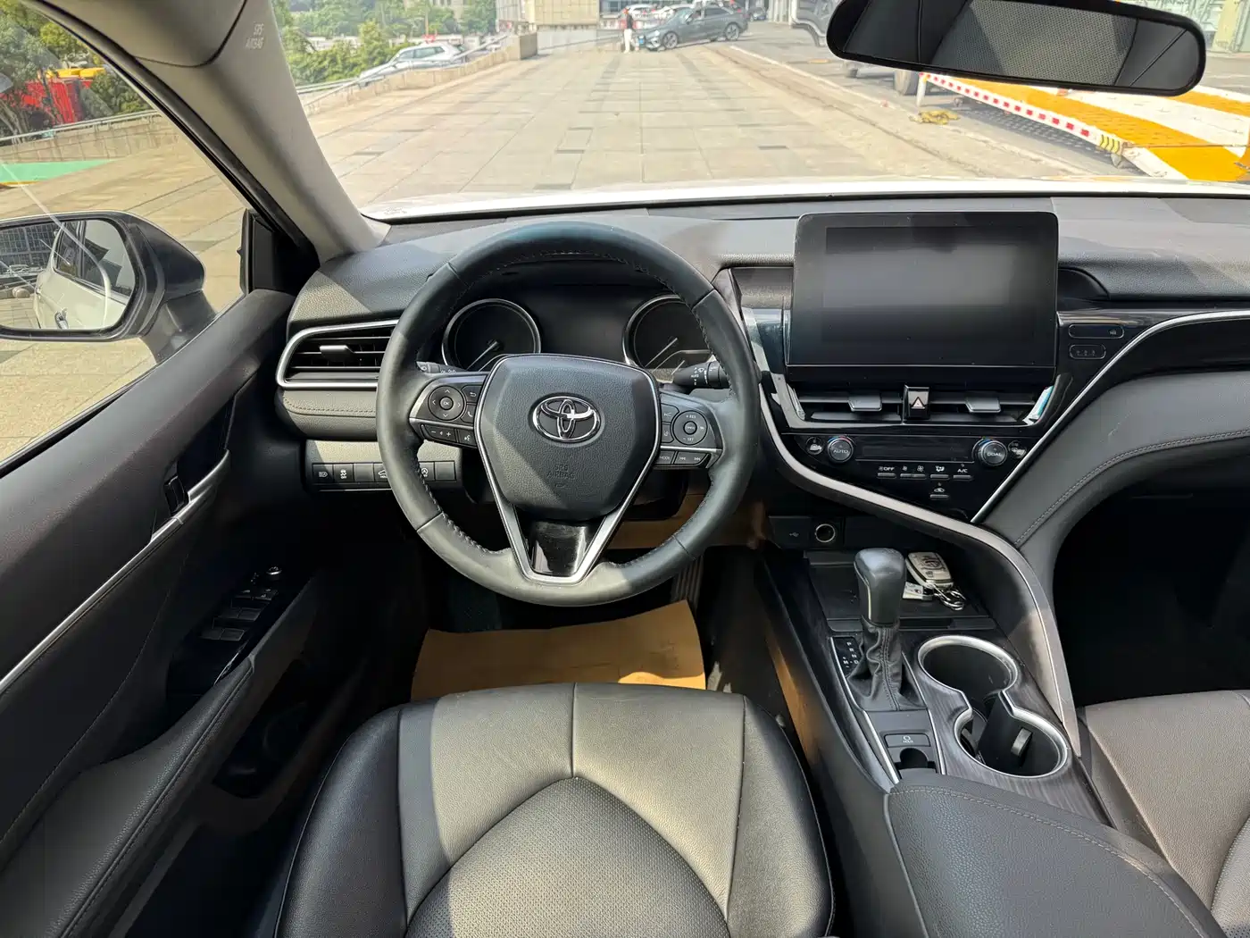 Toyota Camry 2021 2.0G Luxury Edition фото 18