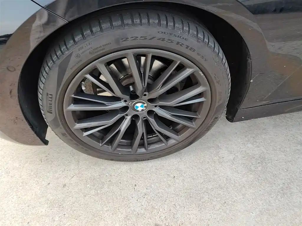 BMW 3 Series 2022 325Li M Sport Shadow Edition фото 23