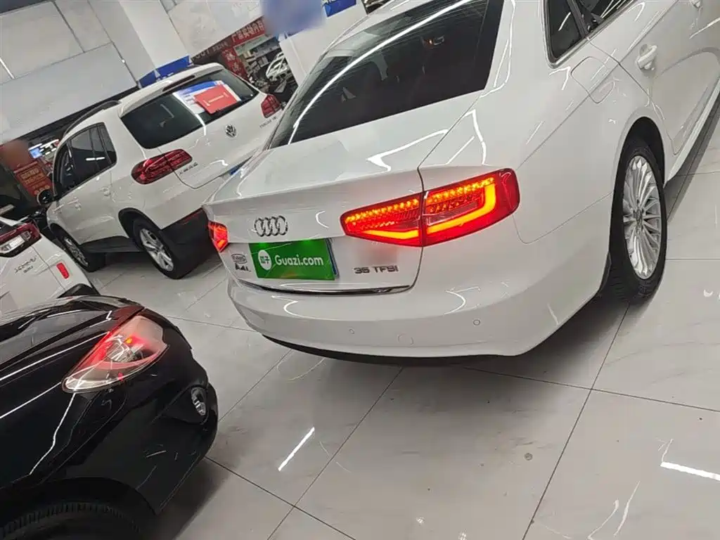 Audi A4L 2015 35 TFSI Auto Comfort фото 6