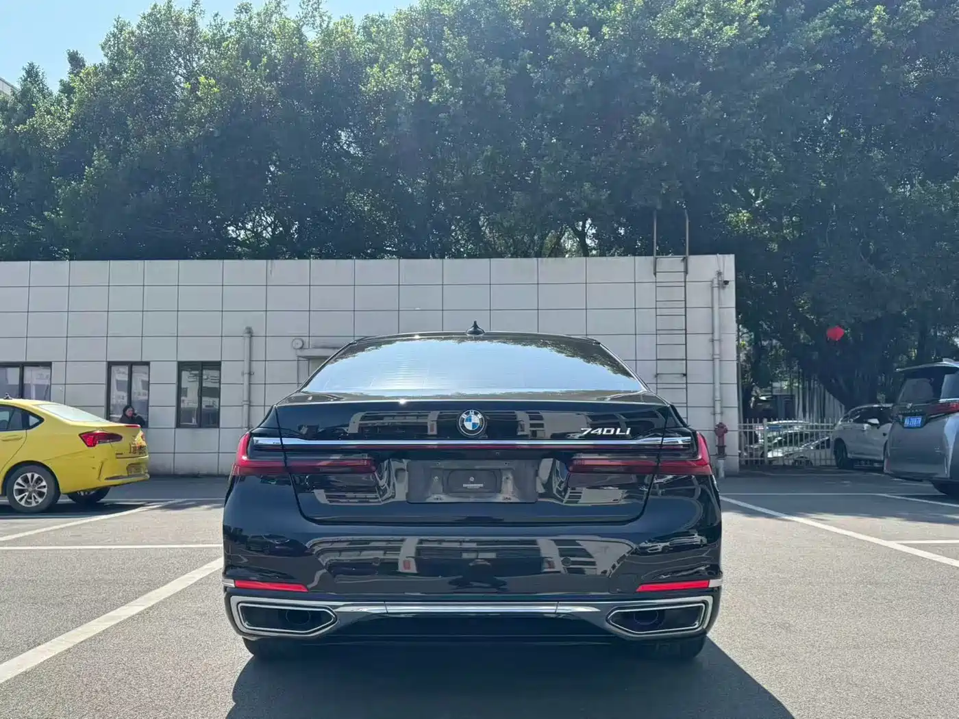 BMW 7 Series 2021 Model 740Li Leading Luxury Package фото 9