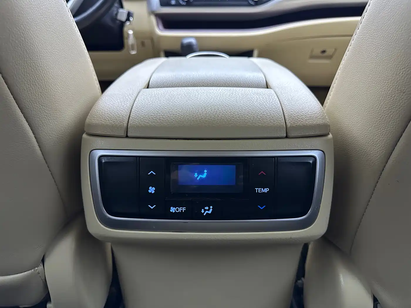 Toyota Highlander 2017 2.0T 2WD Elite 5-Seater фото 16