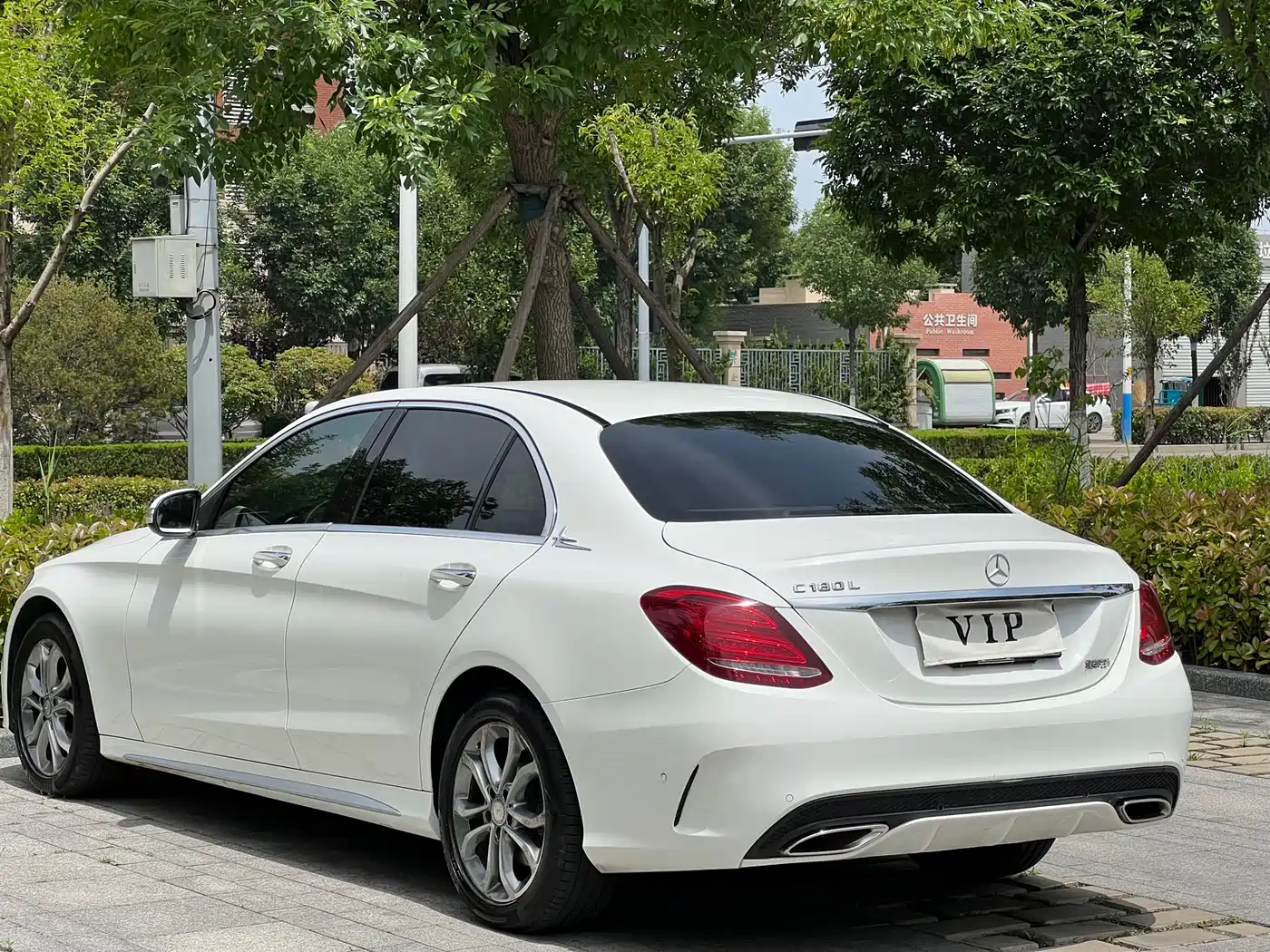 Mercedes-Benz C-Class 2015 C 180 L Sport фото 6