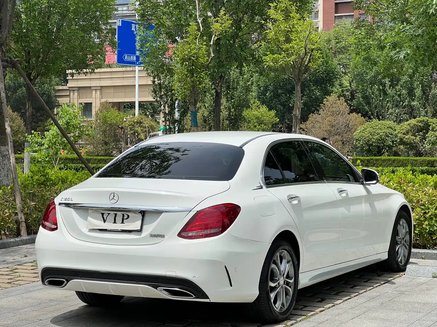 Mercedes-Benz C-Class 2015 C 180 L Sport фото 4