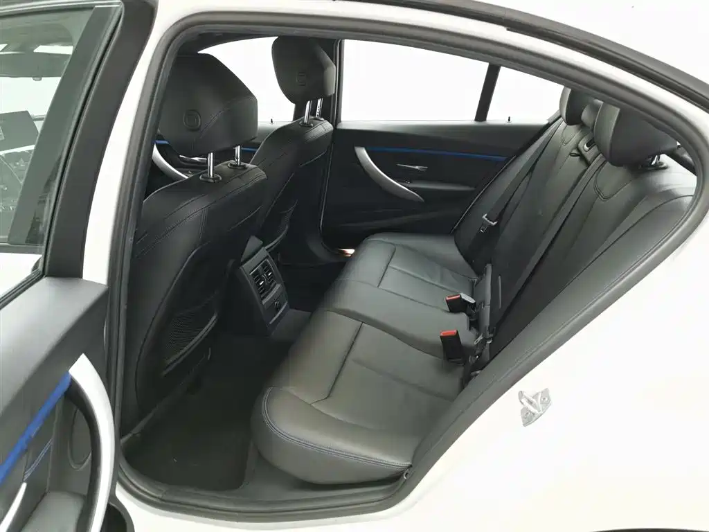 BMW 3 Series 2018 320i M Sport Package фото 15