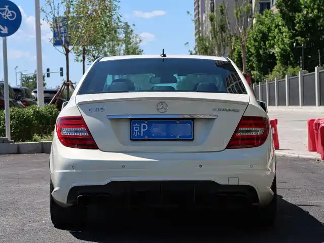 Mercedes-Benz C-Class AMG 2012 AMG C 63 Sport — фото 5