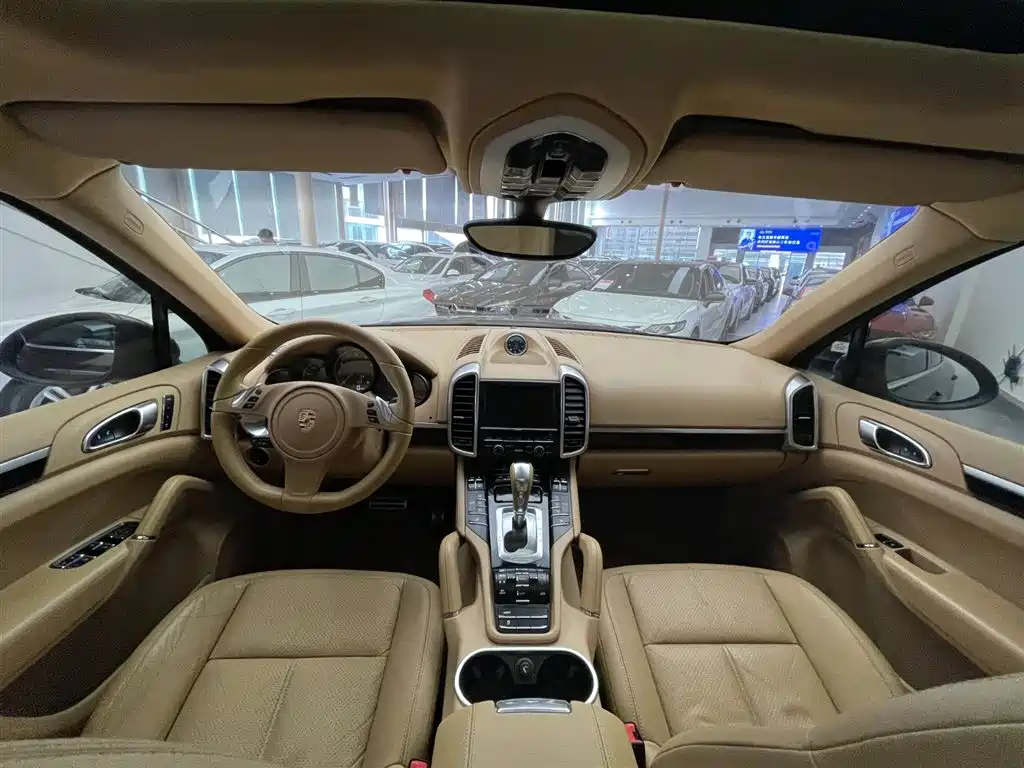 Porsche Cayenne 2011 Cayenne 3.0T фото 14