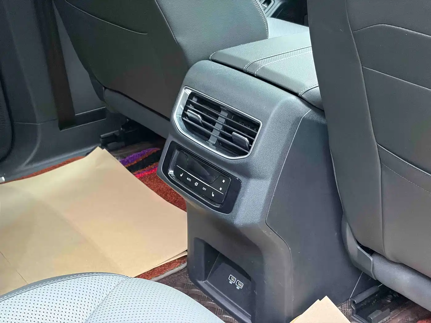 Volkswagen Talagon 2021 380TSI 4WD R-Line Explorer Edition фото 25