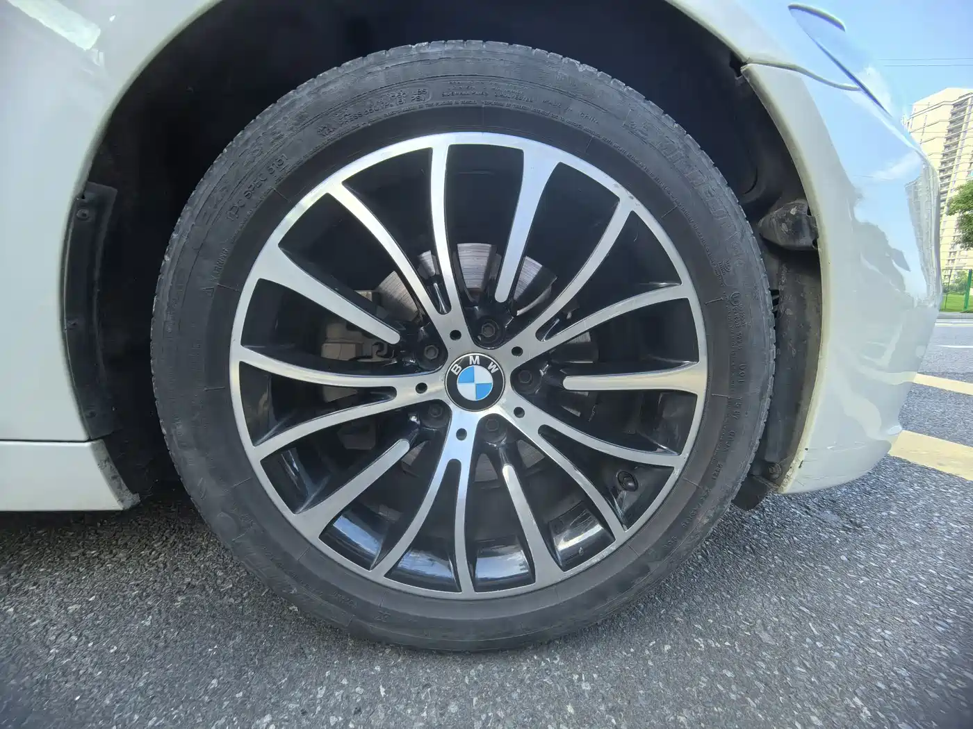BMW 5 Series 2014 525Li Luxury Design Package фото 13