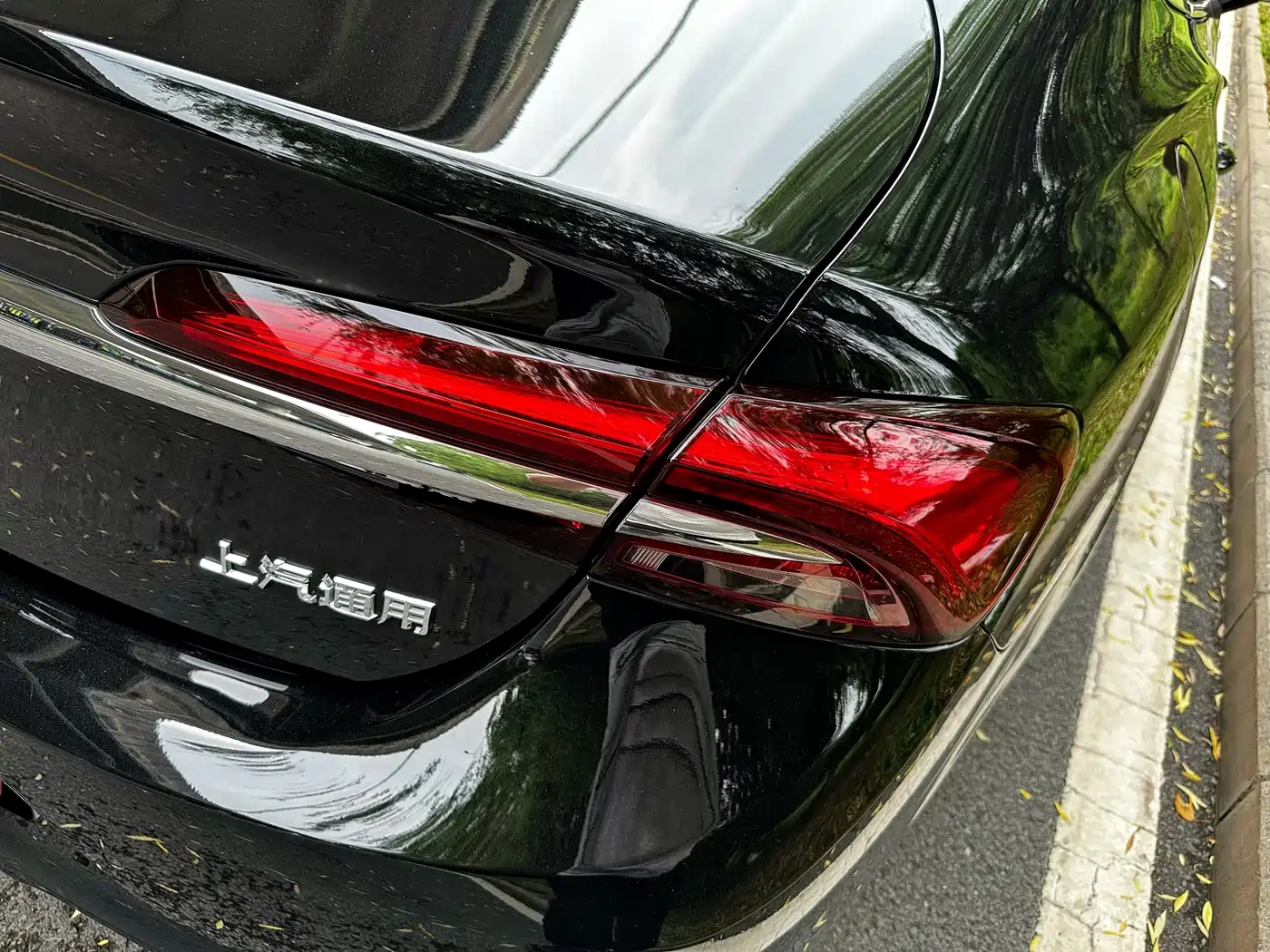 BUICK LACROSSE