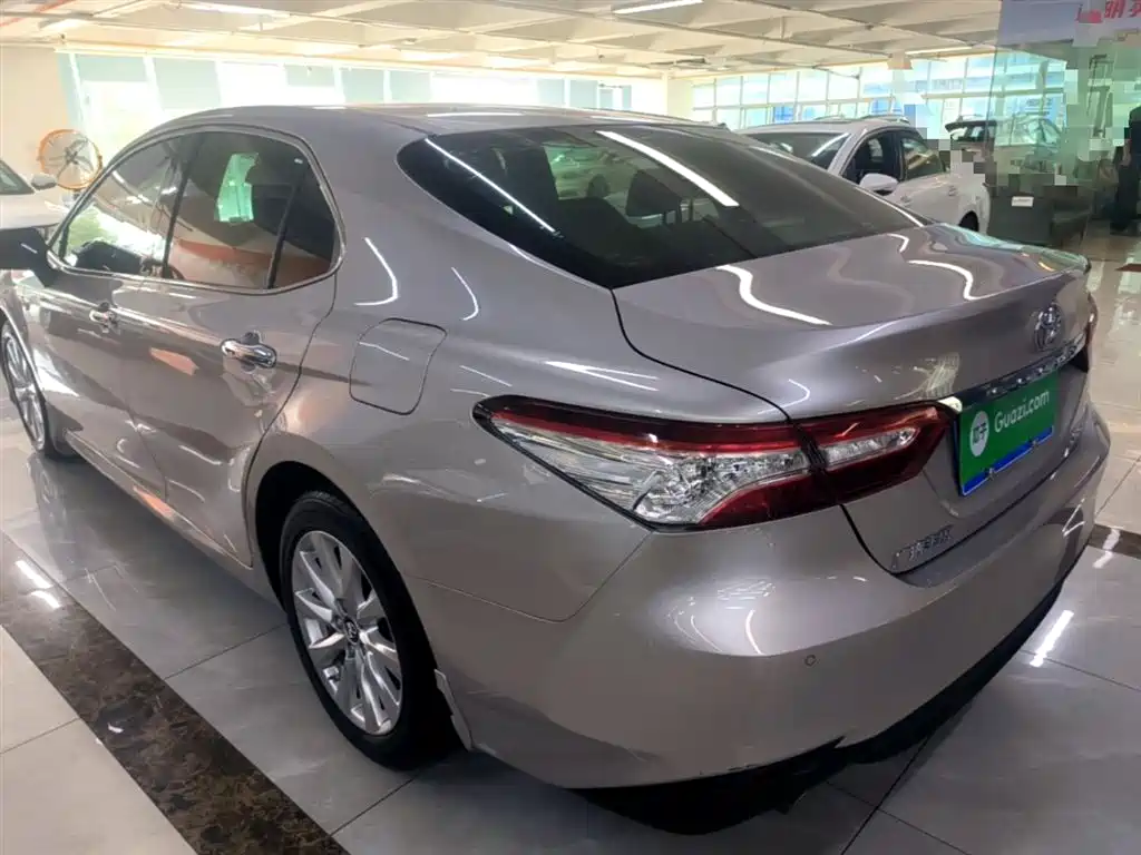 Toyota Camry 2019 Facelift 2.0G Luxury Edition фото 5