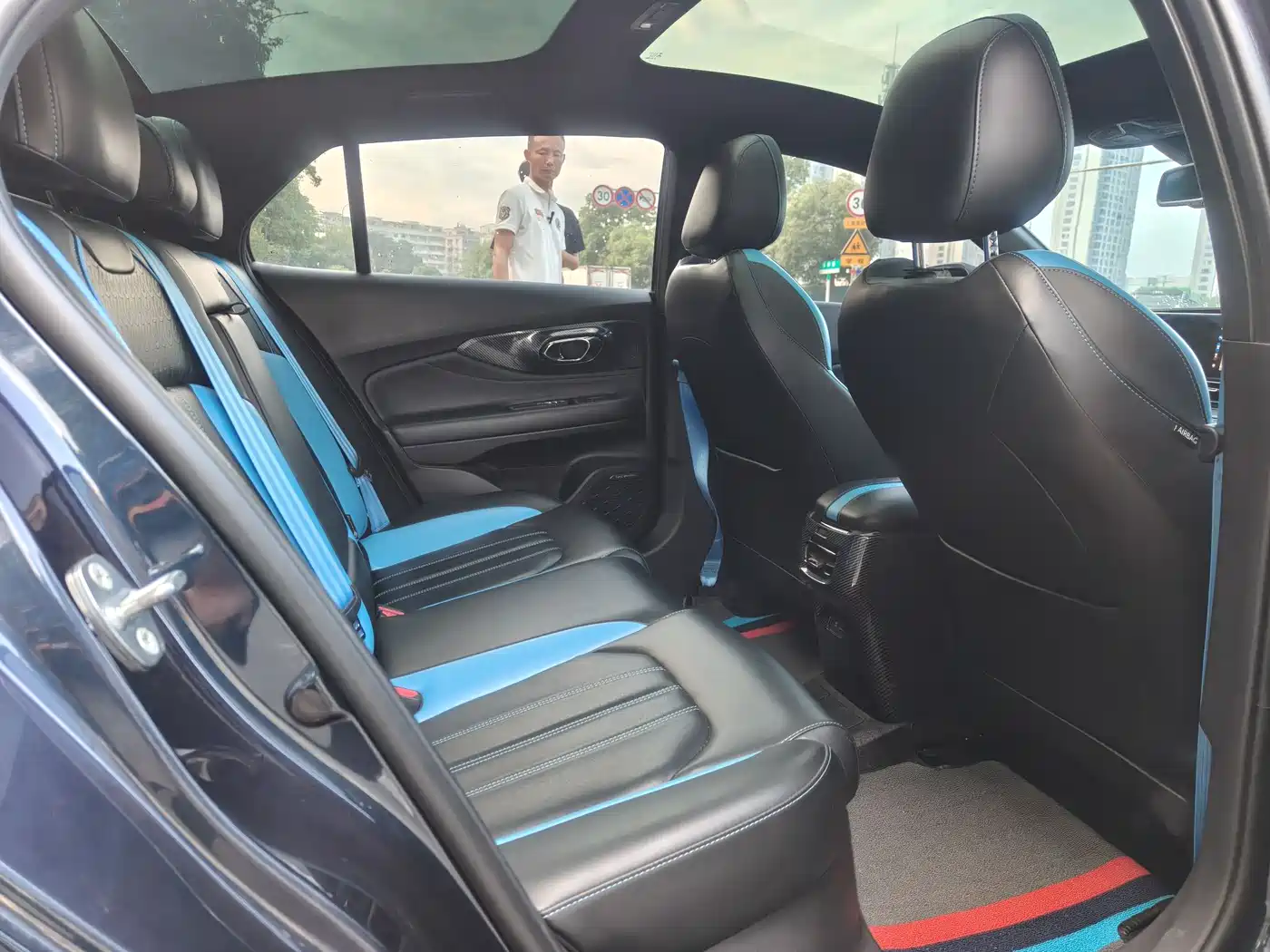 GAC Trumpchi Trumpchi Emkoo 2023 270T DCT J16 Galaxy Fighter Edition фото 12