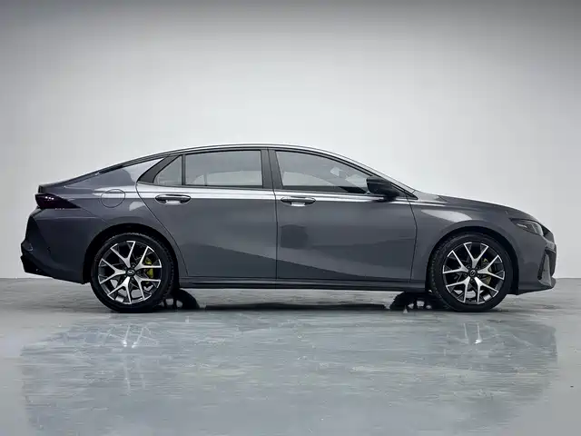 GAC Trumpchi Trumpchi Emkoo 2021 270T DCT J16 Edition фото 7