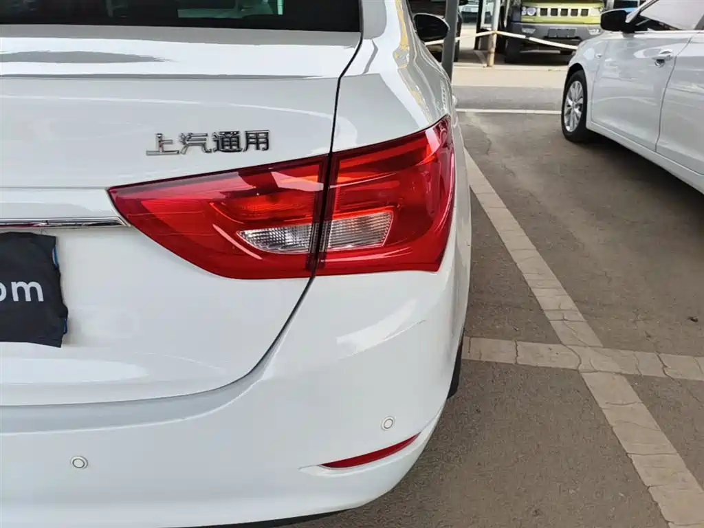 Buick Excelle 2016 15N Automatic Progressive фото 8