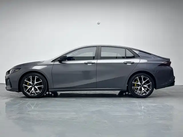 GAC Trumpchi Trumpchi Emkoo 2021 270T DCT J16 Edition фото 8