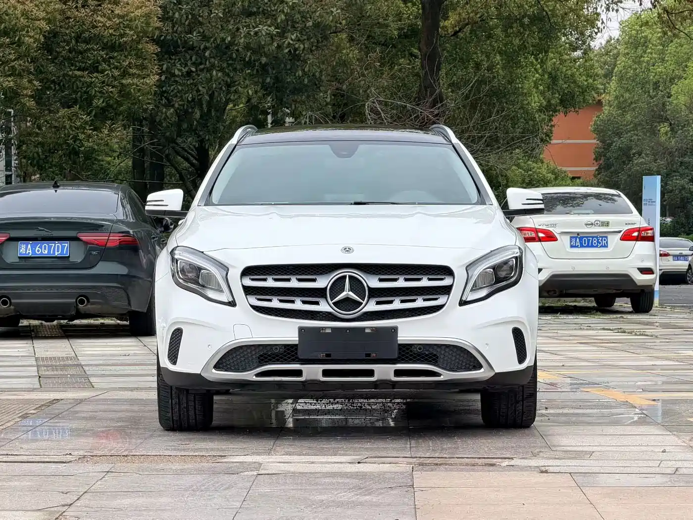 Mercedes-Benz GLA 2018 GLA 200 Fashion фото 2