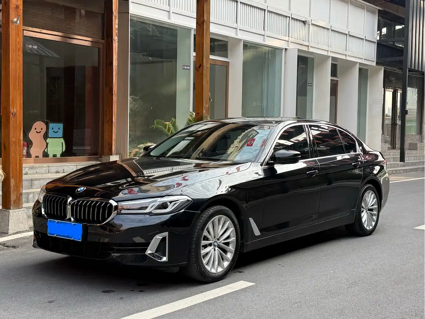 BMW 5 Series 2021 525Li M Sport Package