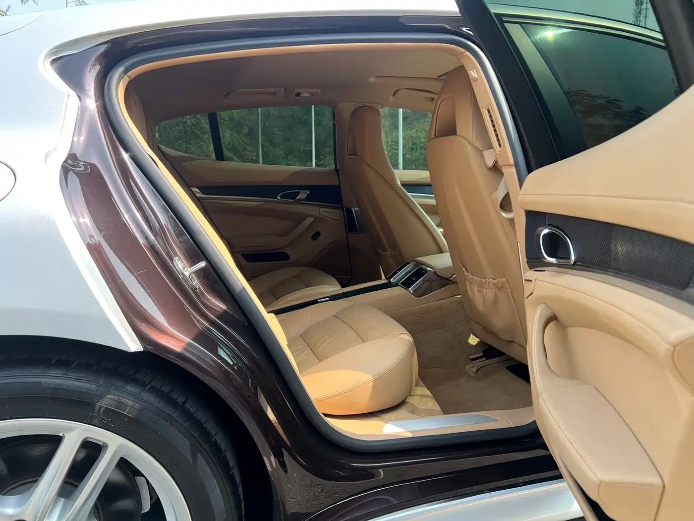Porsche Panamera 2010 Panamera 3.6L фото 11