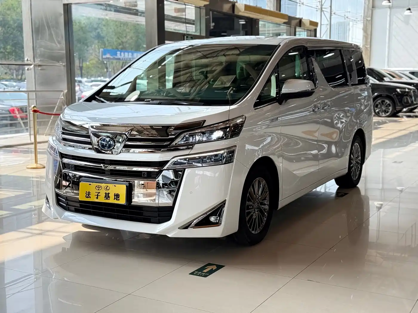 Toyota Vellfire 2021 2020 Twin Engine 2.5L HV Premium Edition