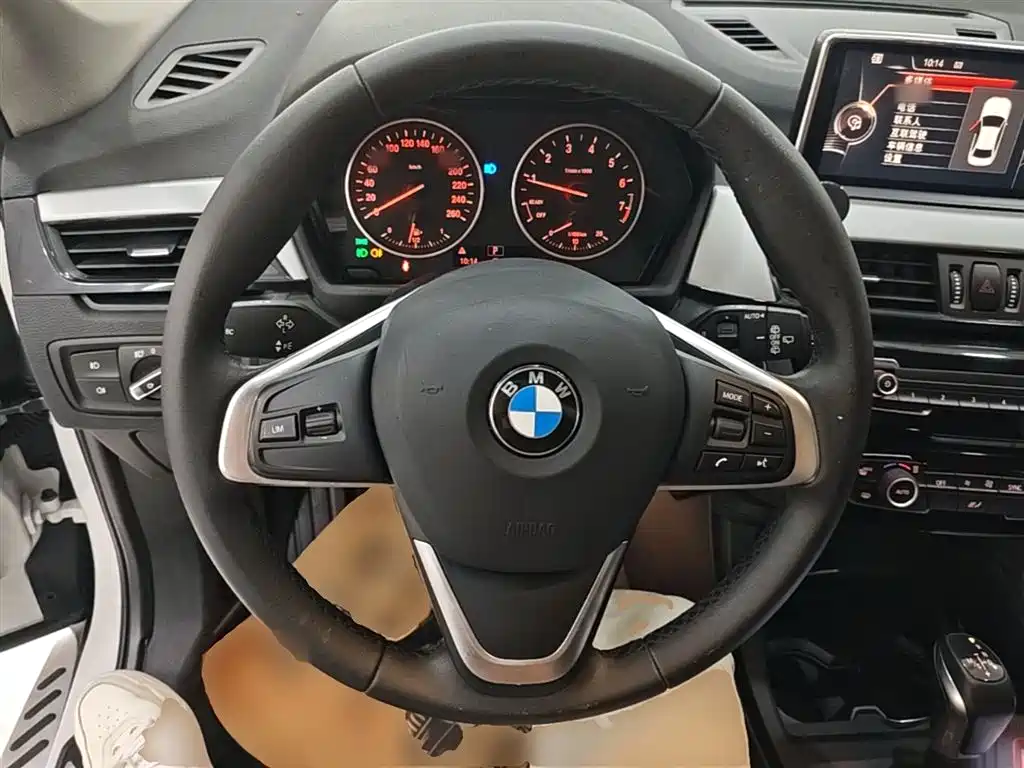 BMW X1 2016 sDrive18Li Fashion Model фото 11