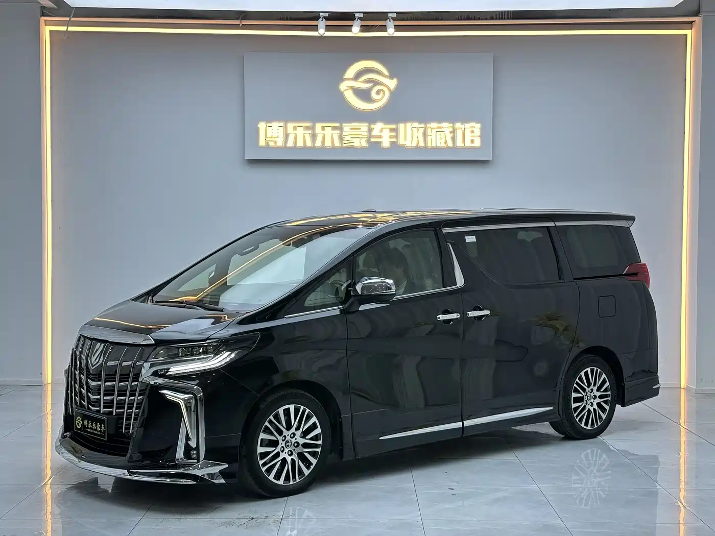 Toyota Alphard 2018 3.5L Luxury