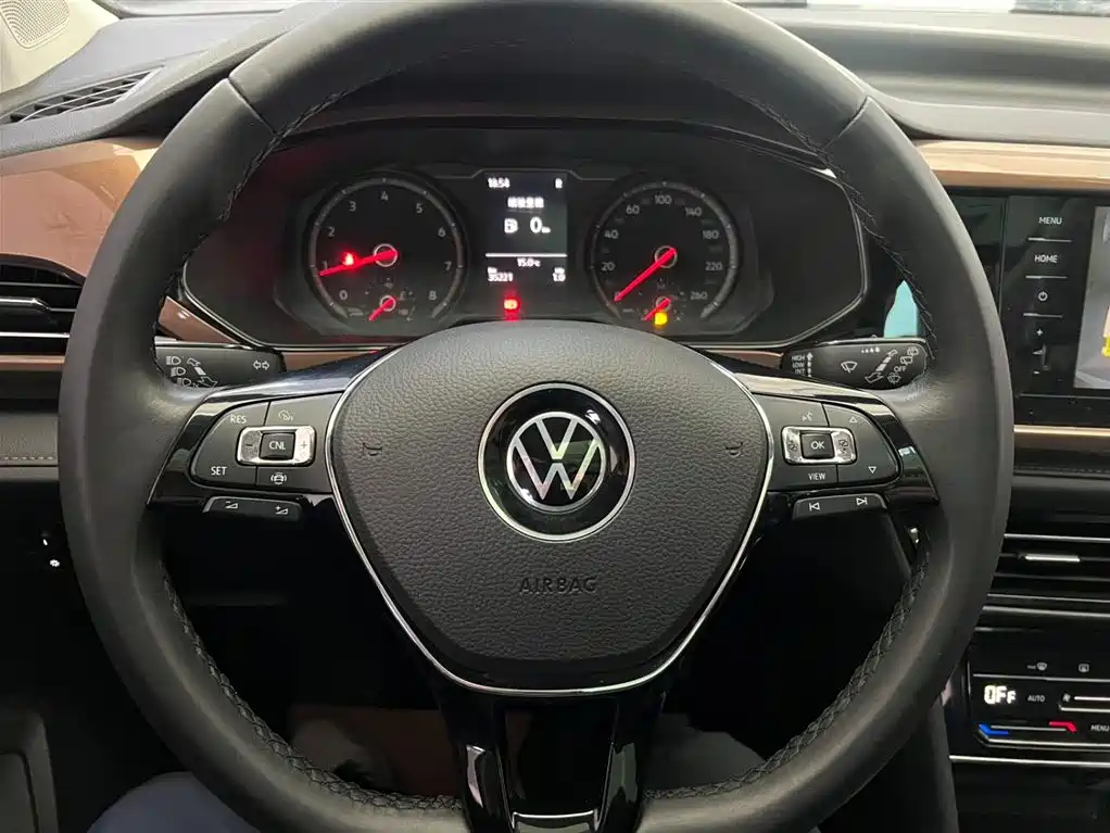 VOLKSWAGEN TUYUE