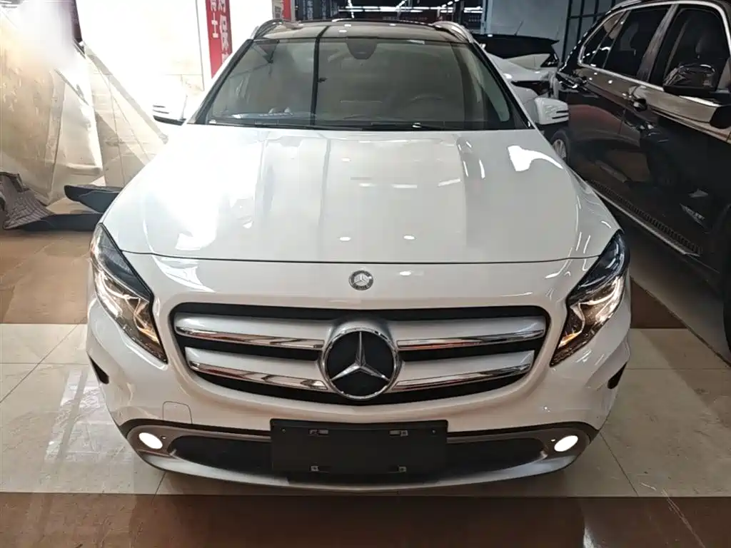 Mercedes-Benz GLA 2016 GLA 200 Dynamic фото 3