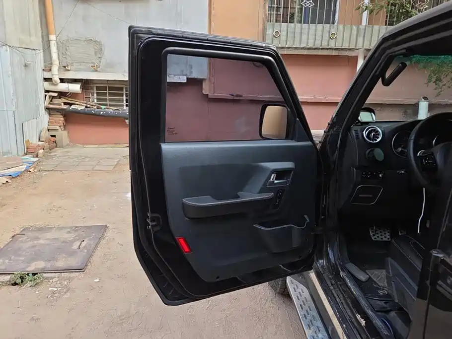 BAIC ORV Beijing Offroad BJ40 2016 2016 Model 40L 2.3T Automatic 4WD Exclusive