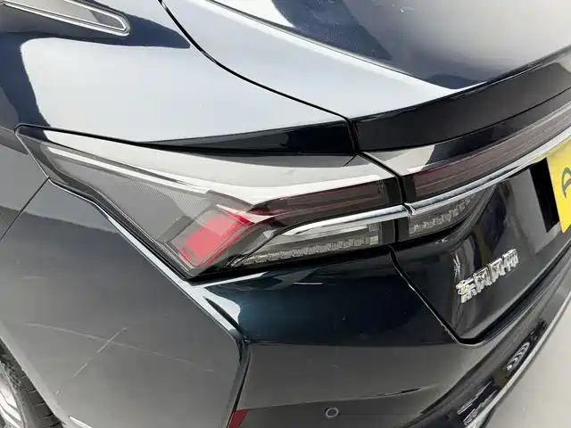 DONGFENG YI HYUN MAX