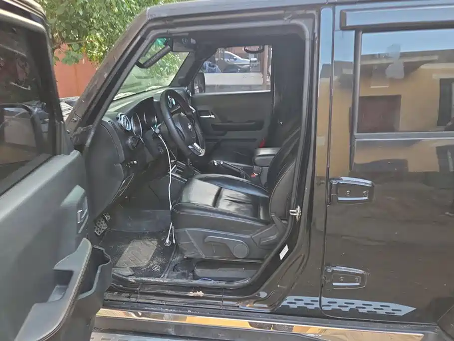 BAIC ORV Beijing Offroad BJ40 2016 2016 Model 40L 2.3T Automatic 4WD Exclusive