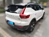 Photo 2 - Volvo XC40