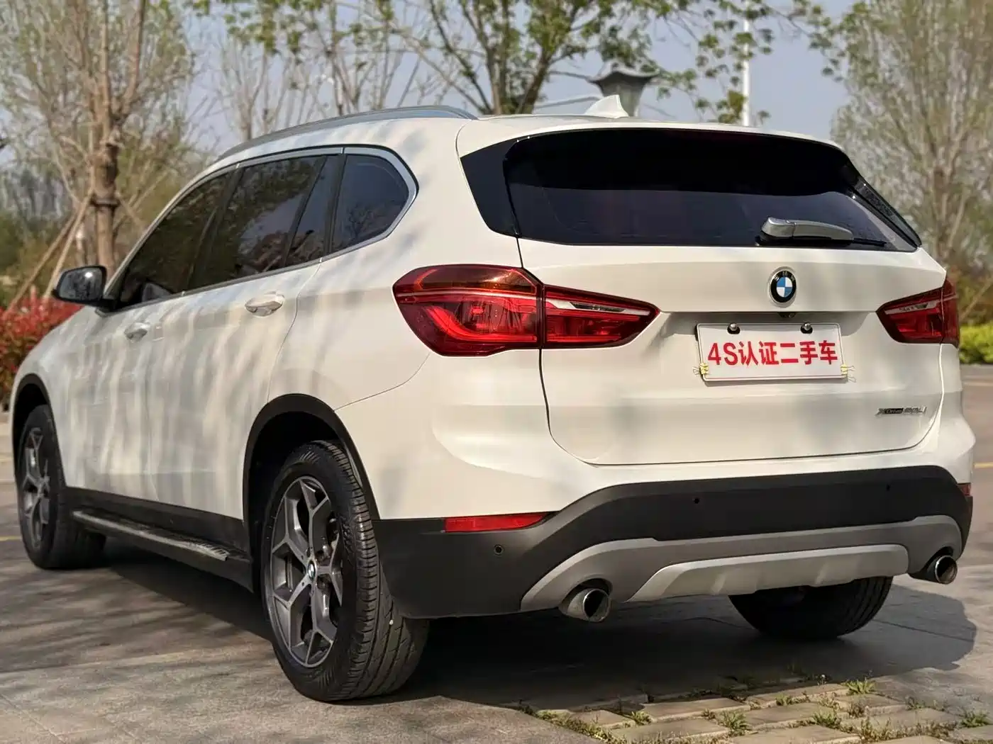 BMW X1 2019 xDrive20Li Premium Model фото 12