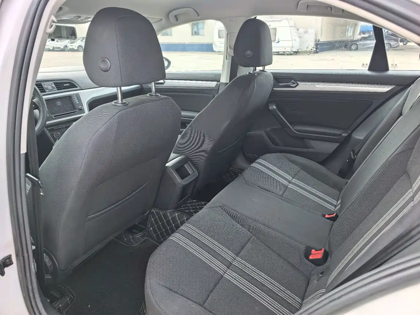 Volkswagen Lamando 2015 2015 230TSI DSG Style