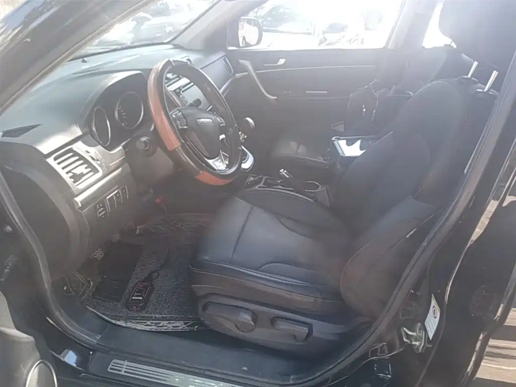 Haval M6 2018 1.5T Manual 2WD Elite фото 15