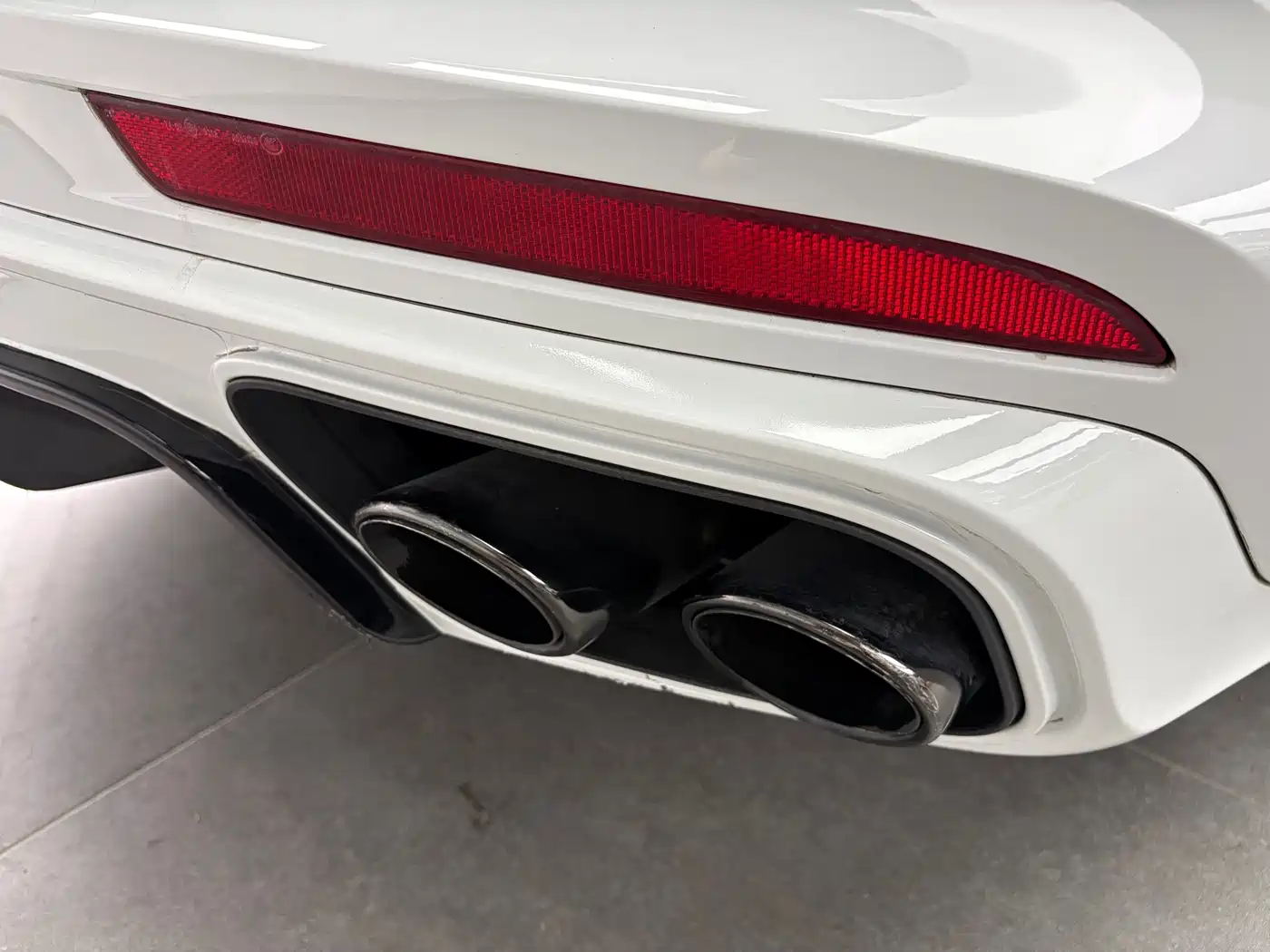 Porsche Panamera 2023 Panamera 4 Executive Long Wheelbase Platinum Edition 2.9T фото 14