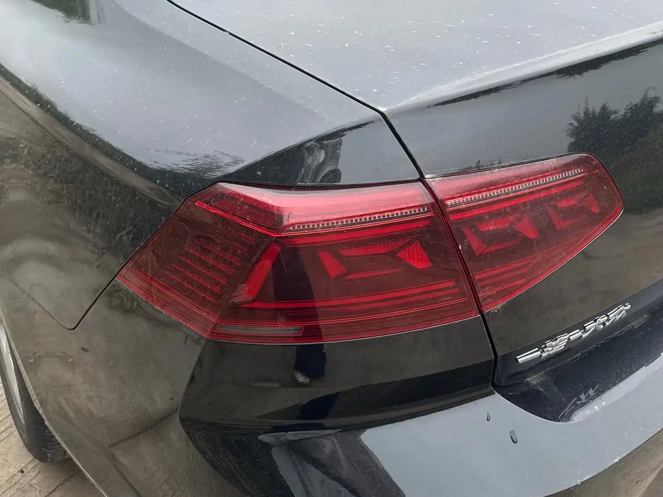 Volkswagen Magotan 2023 2 Million Units Commemorative Edition 280TSI DSG Comfort фото 6