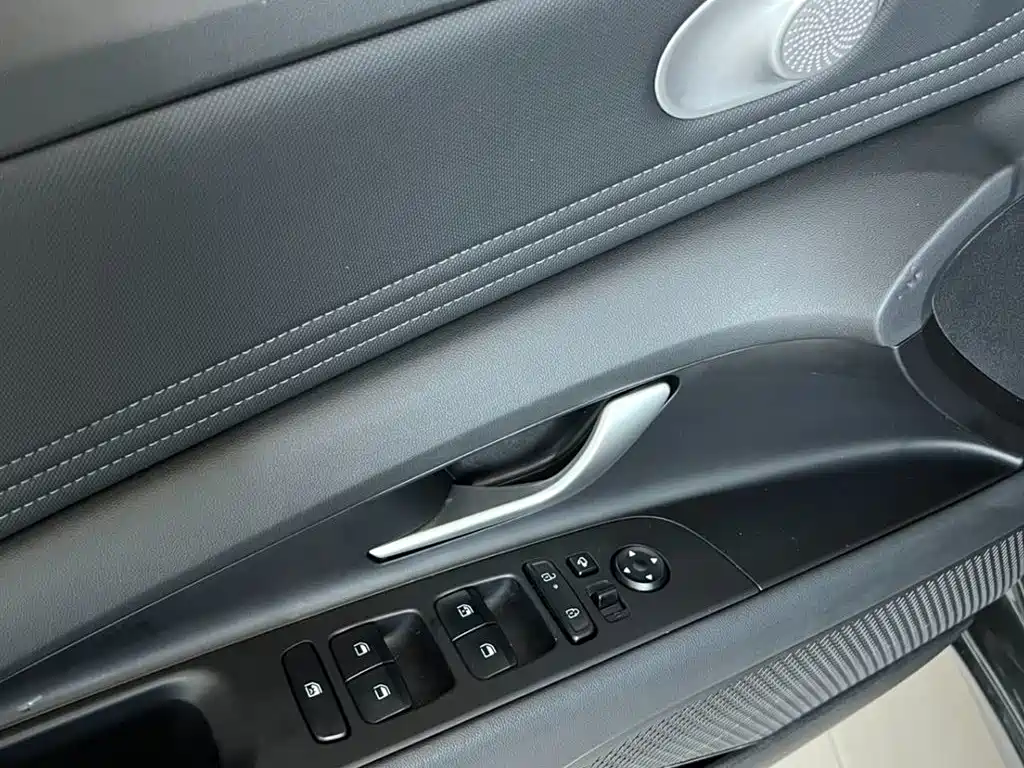 Hyundai Elantra 2023 1.5L CVT GLX Elite Edition фото 7