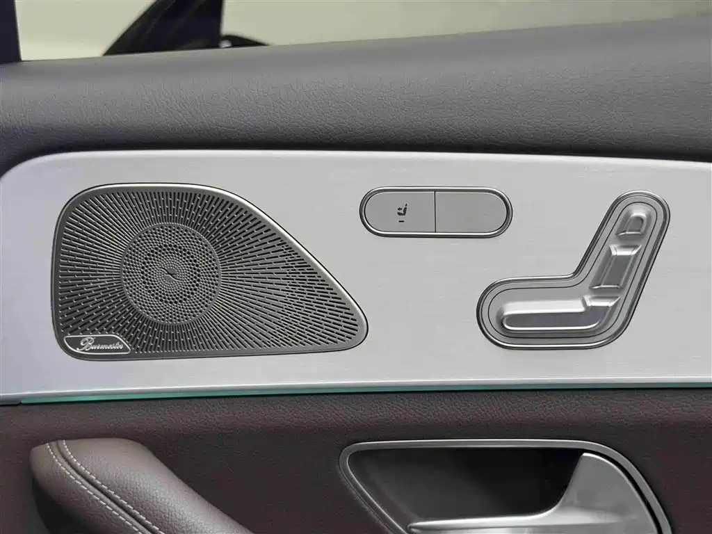 Mercedes-Benz GLE 2023 GLE 450 4MATIC Fashion фото 14
