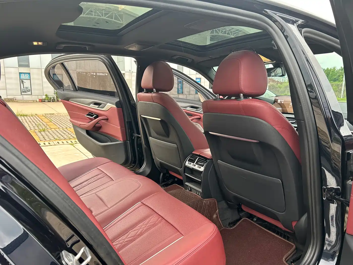 BMW 5 Series New Energy 2021 535Le M Sport Package фото 9